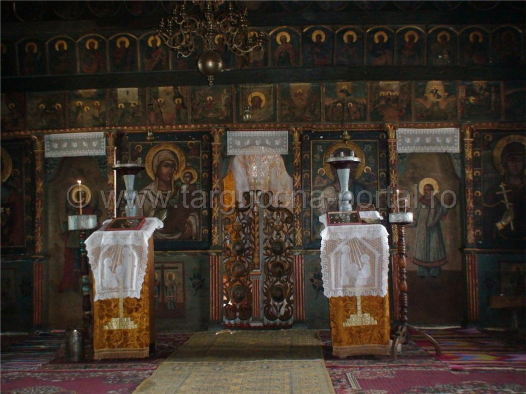 Intrare altar Domneasca-Parascheva
